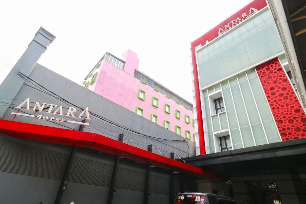 Hotel Antara Джакарта Экстерьер фото